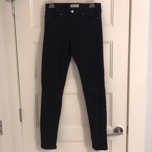 Banana Republic size 27 Skinny jeans, black.